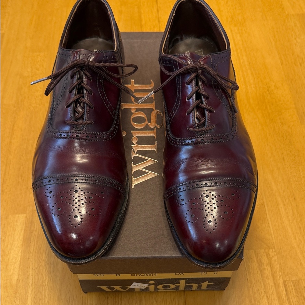 Wright Men's Classic Burgundy Leather Oxfords Wingrips